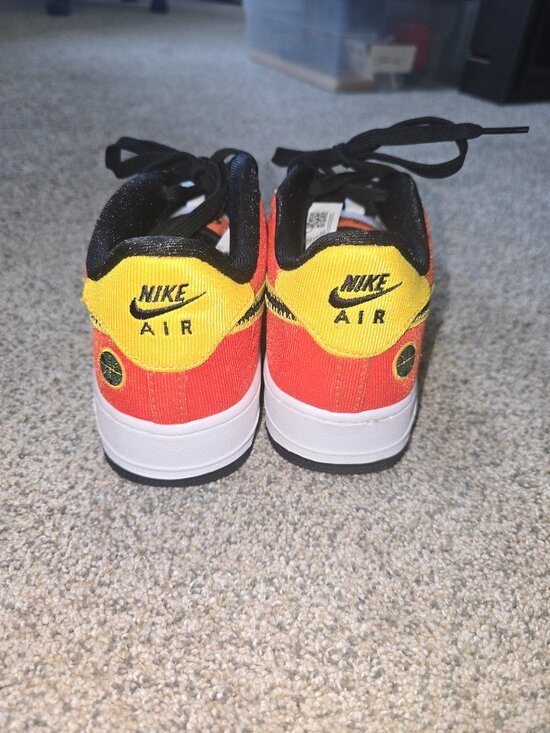 AUTHENTIC NIKE AIR FORCE 1 LV8 1 Raygun DD9530 100 Orange  Nike Air Force 1 LV8 GS 7Y White Black Orange DD9530‑100 w/ Box